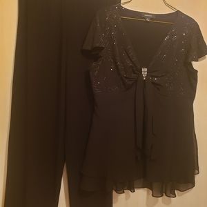 Women black 2 pieces suit